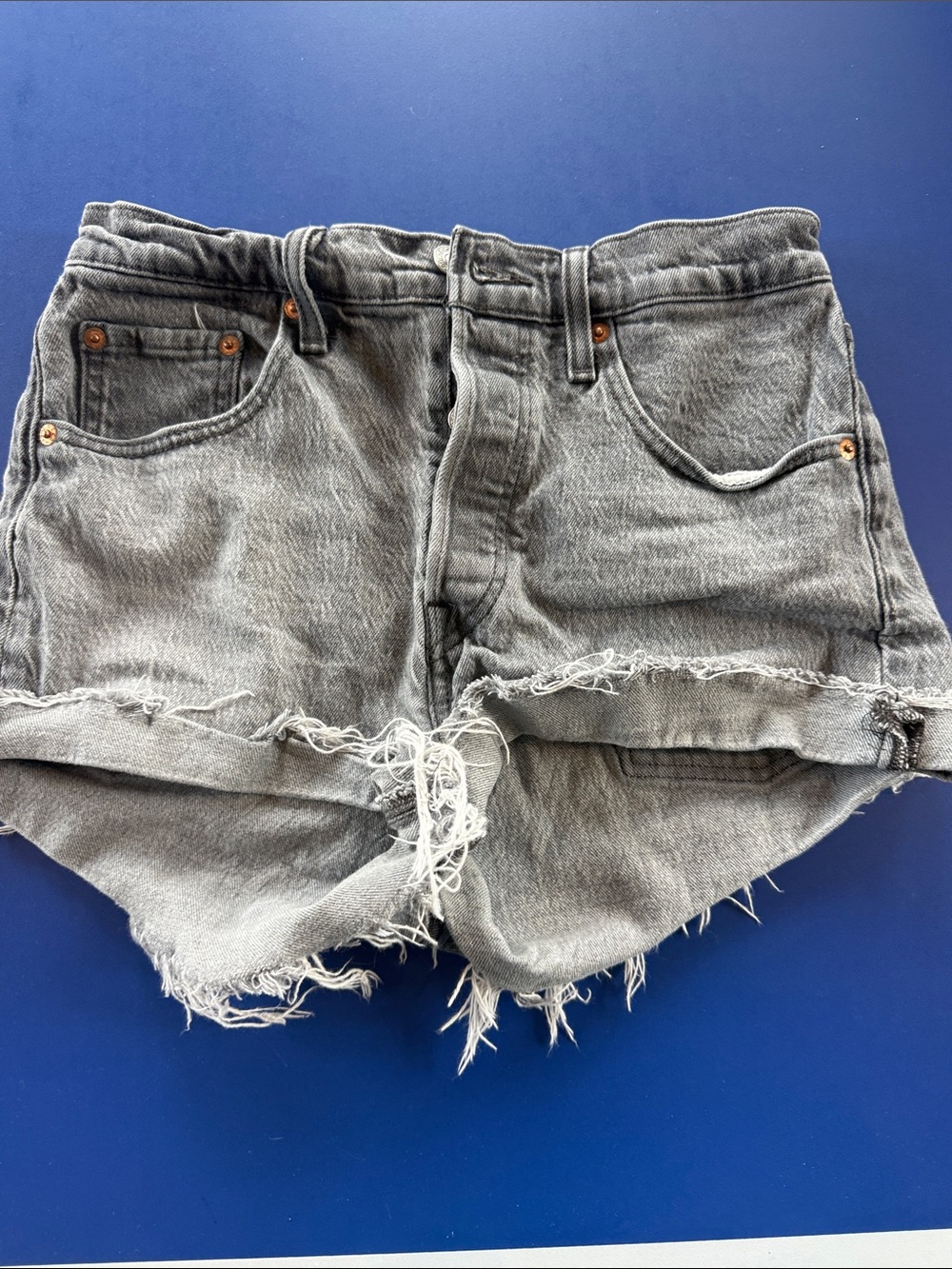 Women’s Gray Distressed Denim Levi size 27 Shorts